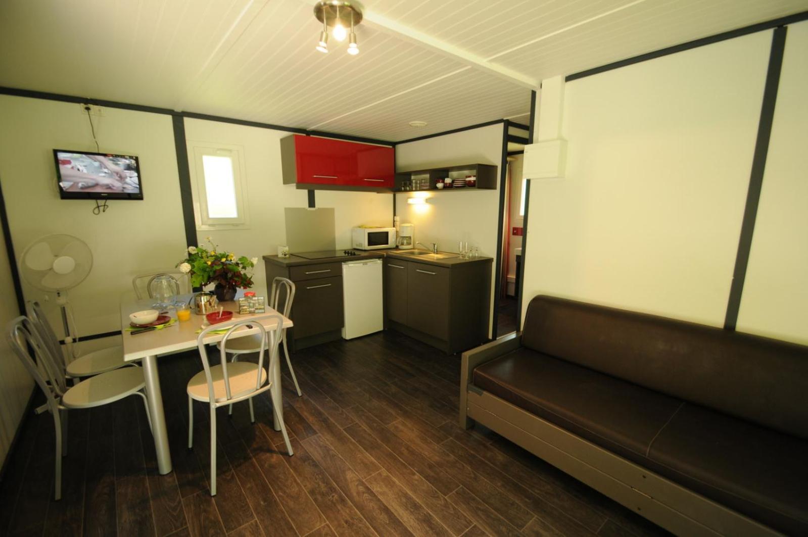 Camping Capfun La Breteche Les Epesses Room photo